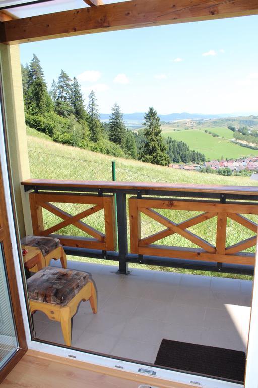 Pine Wood Apartment Vyšné Ružbachy Rum bild