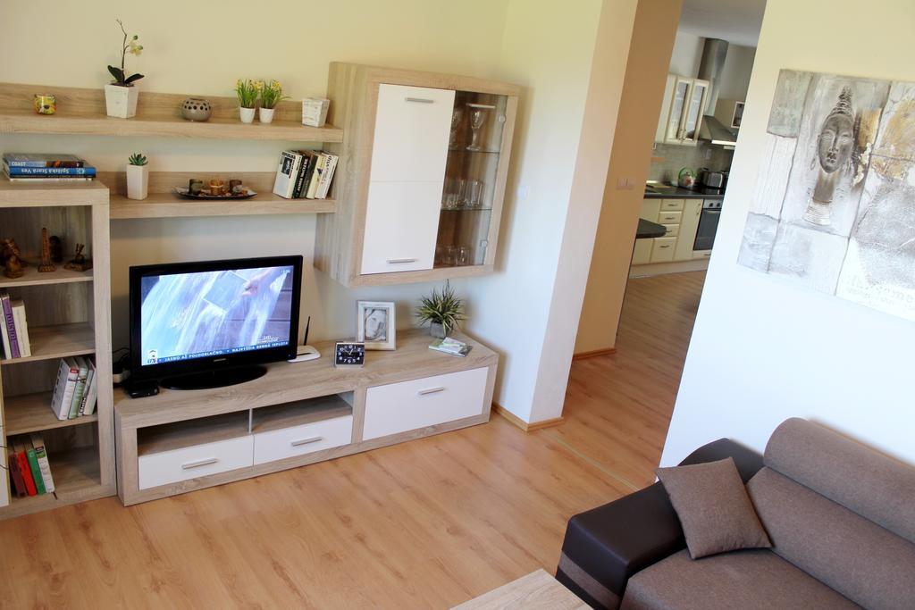 Pine Wood Apartment Vyšné Ružbachy Exteriör bild